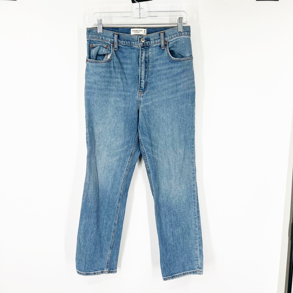 Abercrombie & Fitch The Ankle Straight Jeans Ultra High Rise